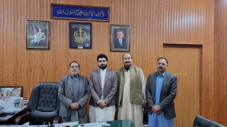 theta-CEO-at-Islamia-College