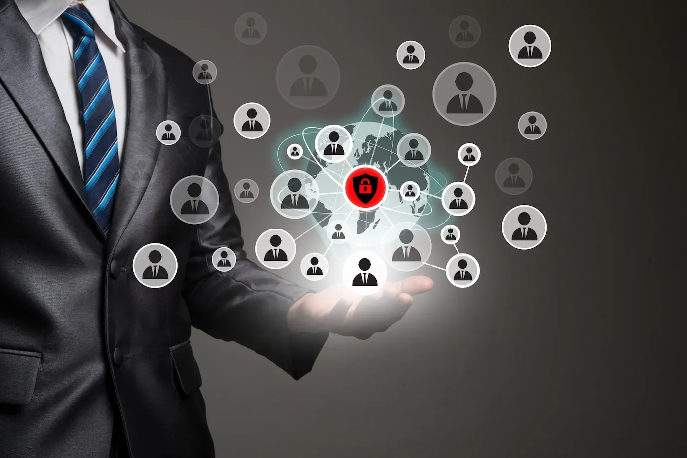 businessman-application-human-di reaching more people to increase sales